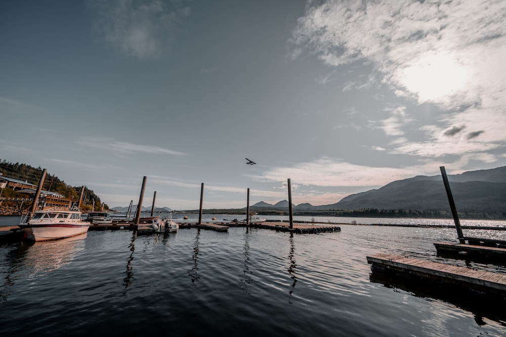 The Ketch Inn and Marina 48/65