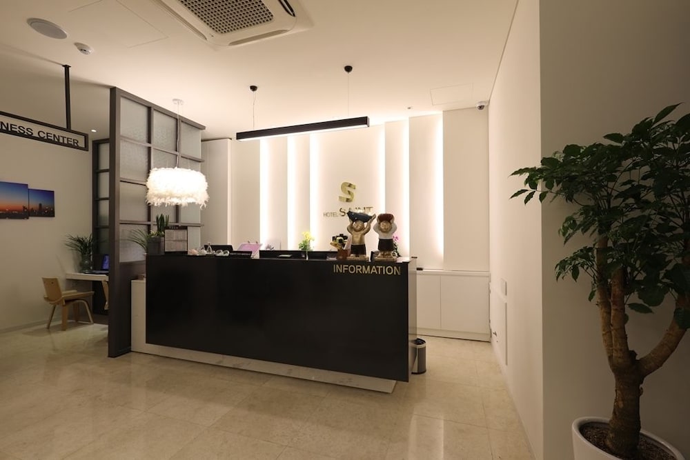 Suwon Saint Hotel 9/50