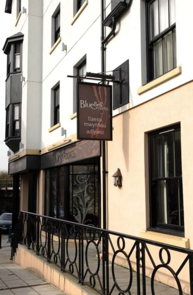 The Bluebell Hotel 2/35