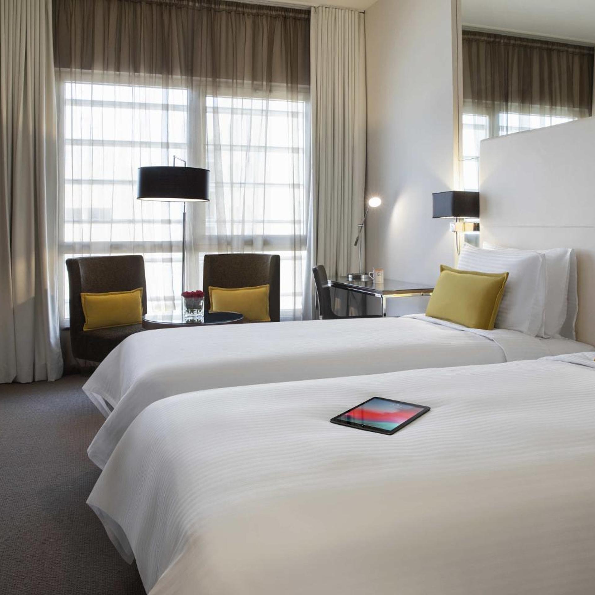 Centro, Twin Beds, High Floor