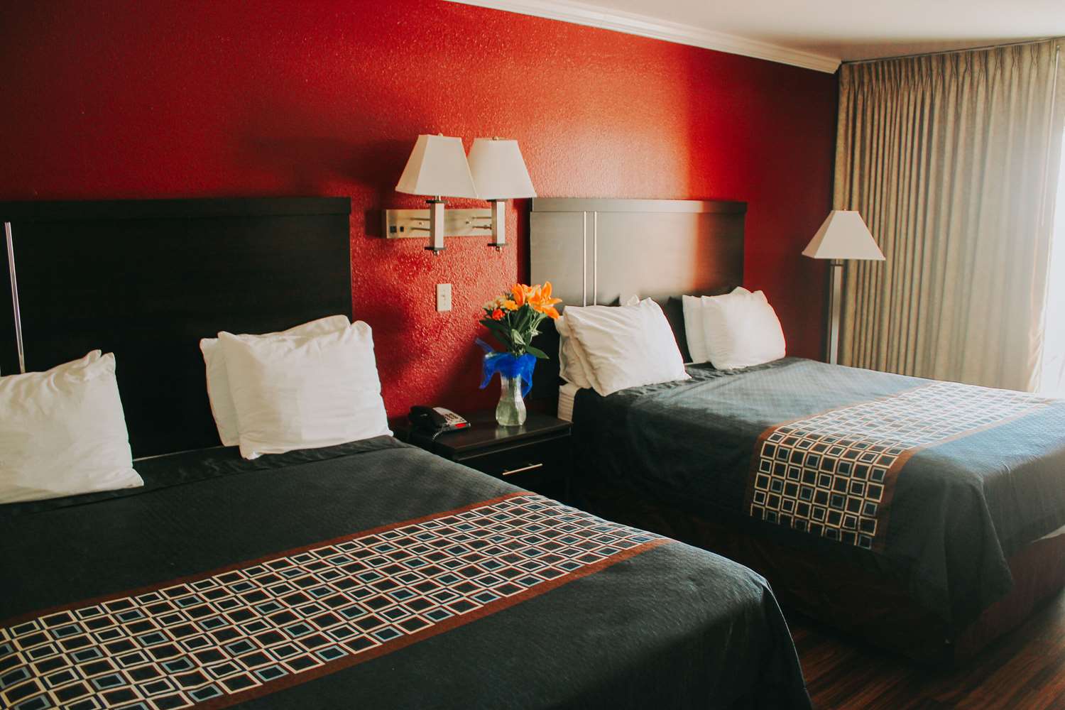 غرفة بسريرين كوين، Rodeway Inn & Suites Lake Havasu City 2/6