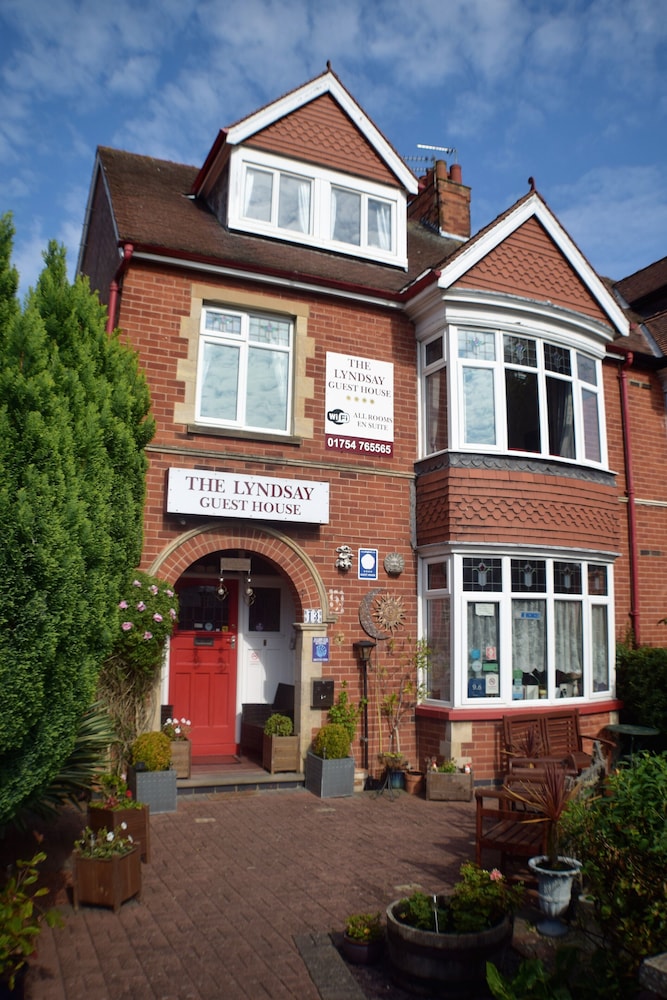 Lyndsay Guest House 4/50