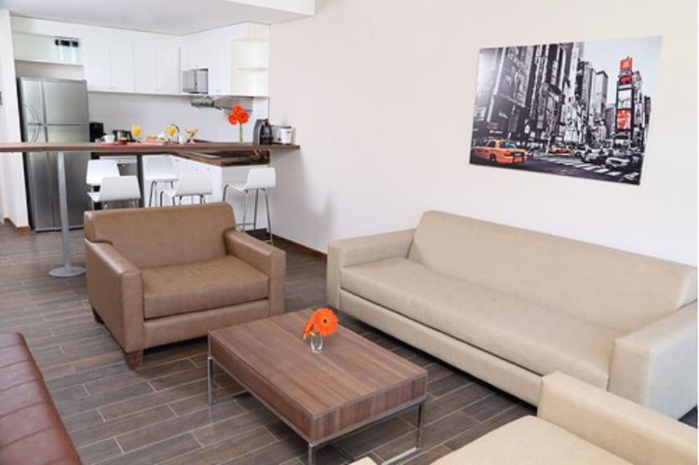 Casa Campus Pilar Suites 24/50