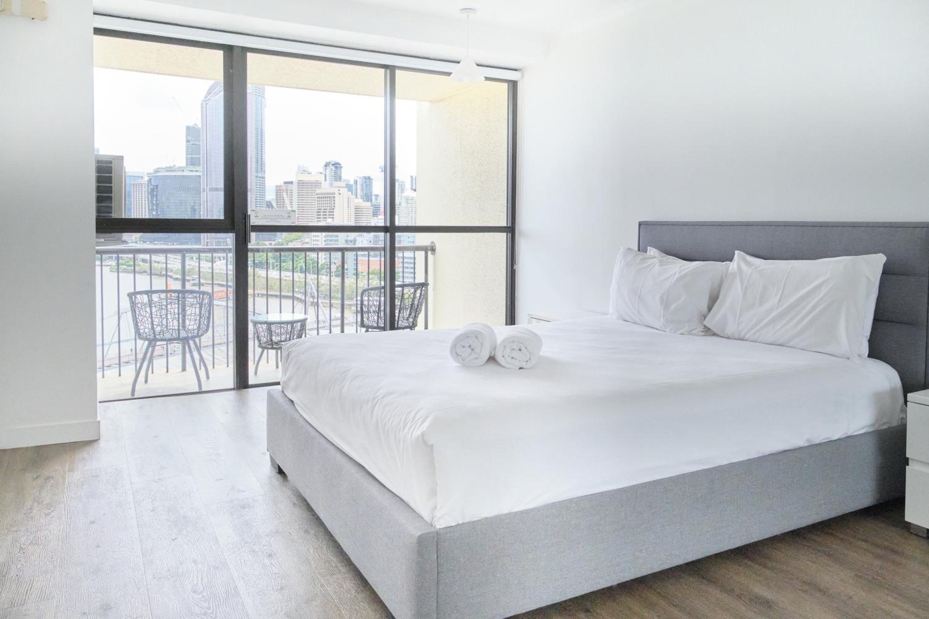 2 Bedrooms, Apartment