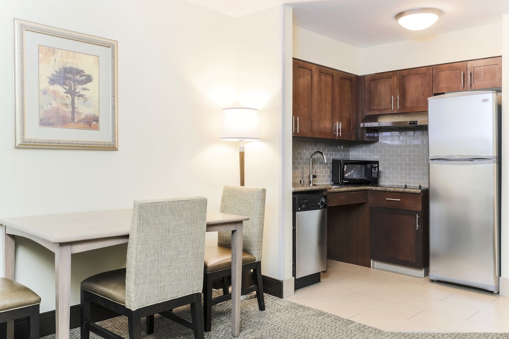 Staybridge Suites Reno 38/45