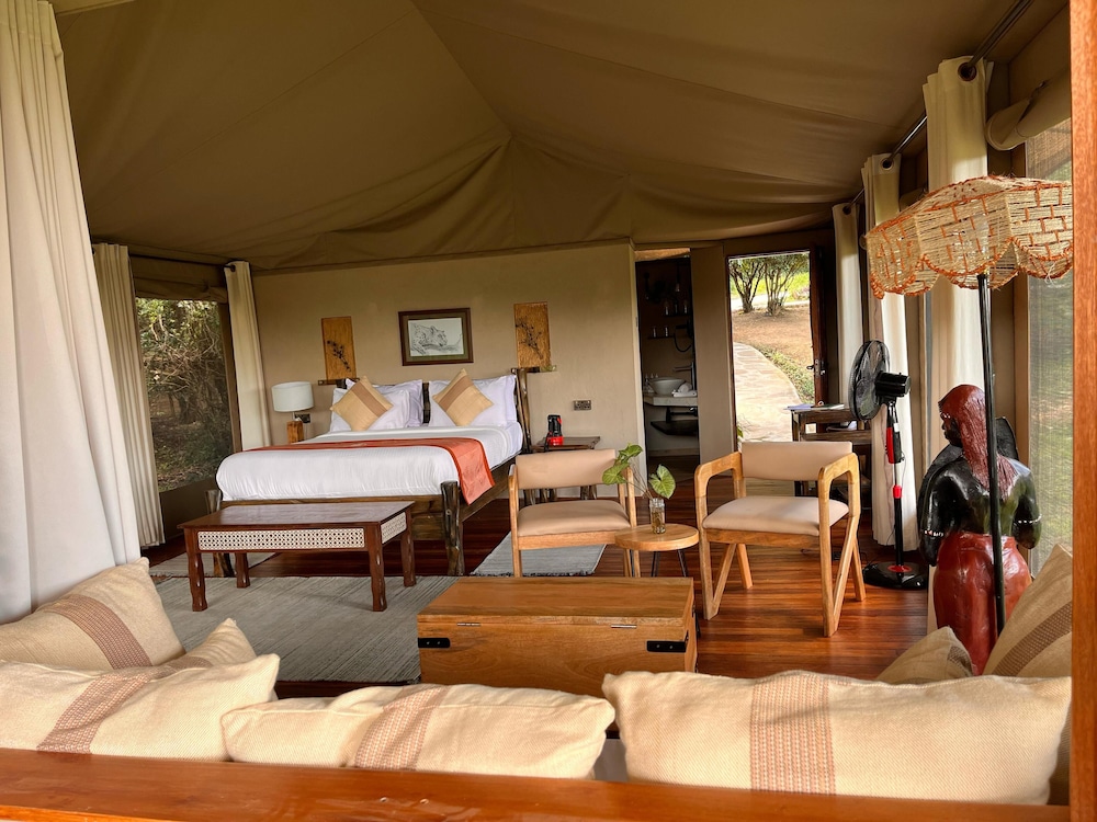 Ashnil Mara Camp 18/50