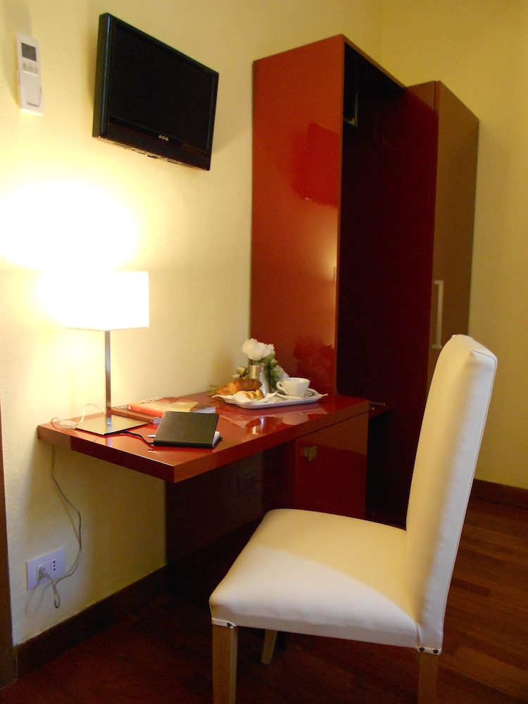 Hotel Minerva 23/25
