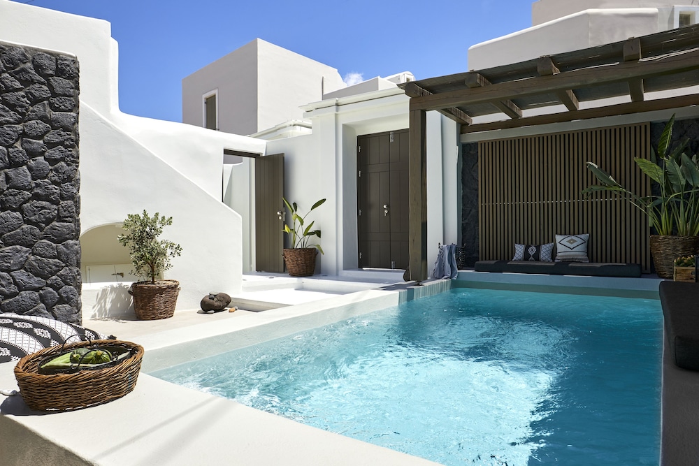 Floria Suites 43/46