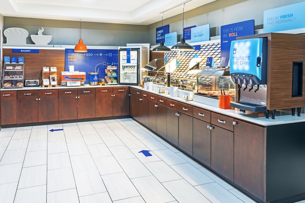 Holiday Inn Express Hotel And Suites Lafayette South 13/39