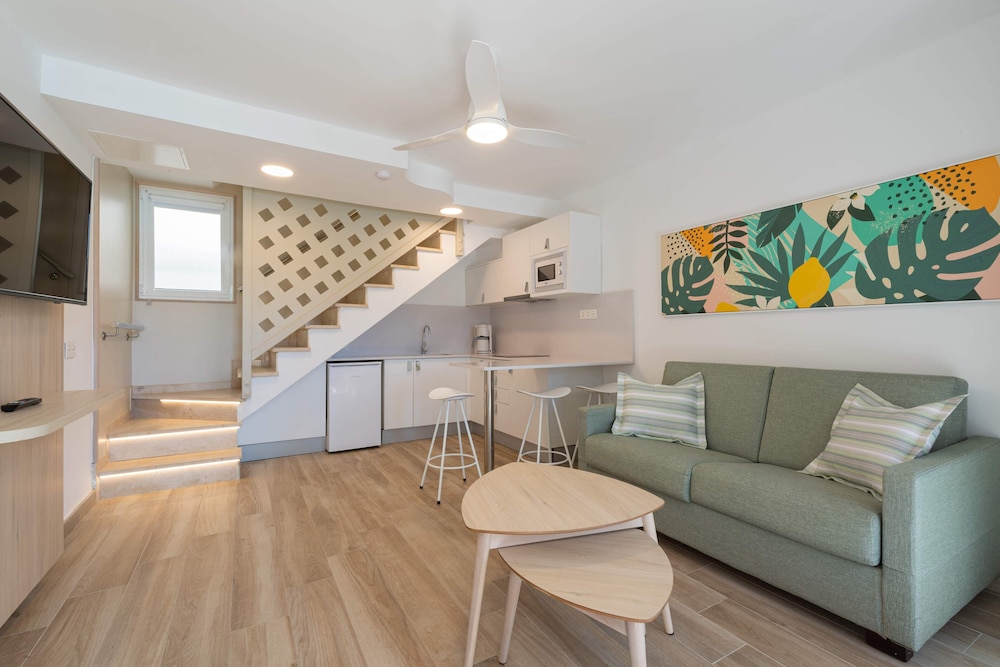 1 BEDROOM, DELUXE, BUNGALOW
