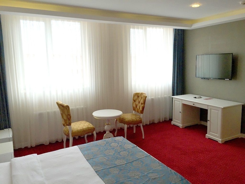 Kadhirga Hotel 12/32