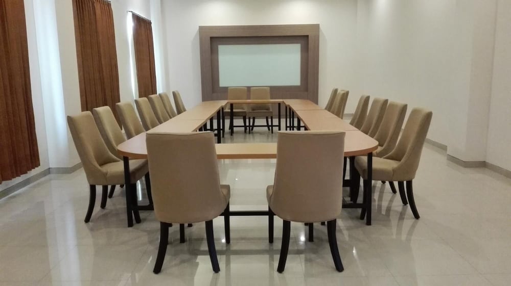 Midtown Xpress Sampit Kalimantan Tengah 55/64