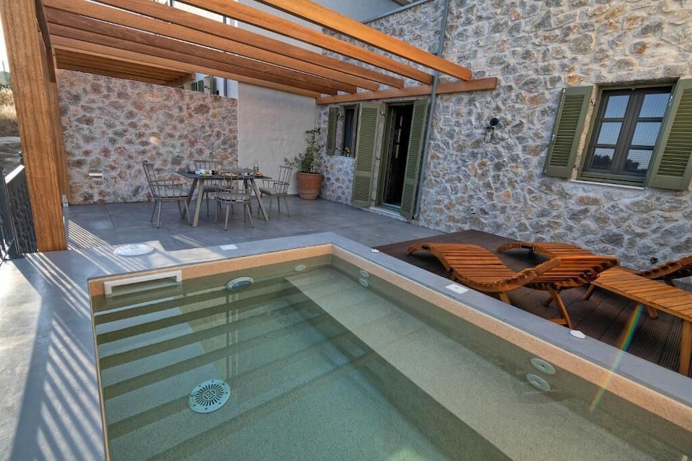 Villa Rosa 18/50