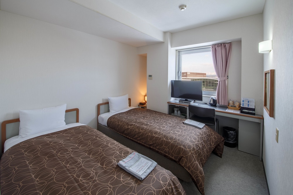 Hotel Airport Komatsu 10/40