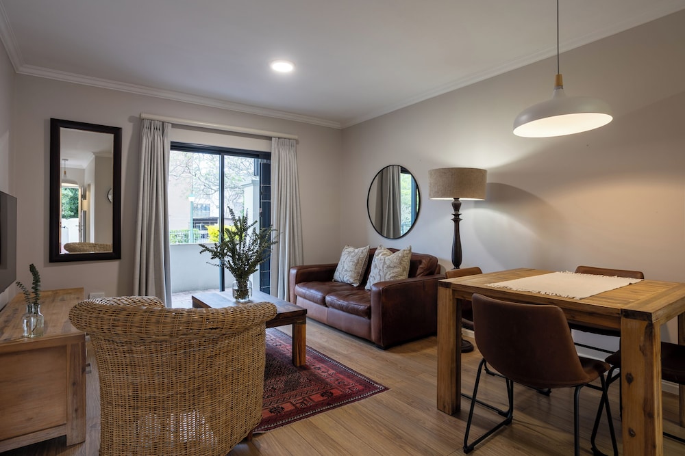 Vino Self Catering Apartment 13/22
