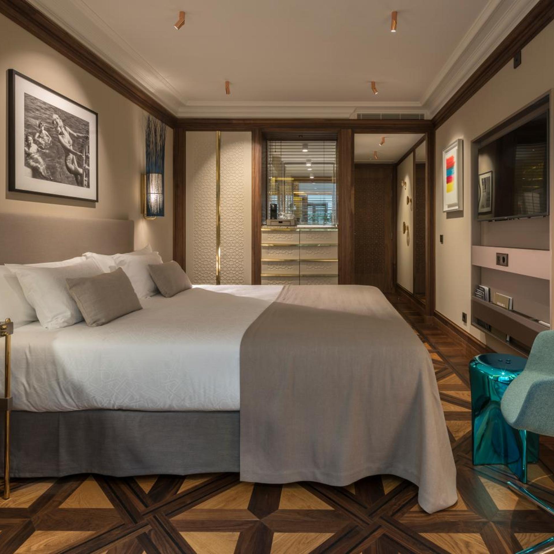 Signature, Double Bed, Lateral Side Sea View، El Llorenc Parc De La Mar - Adults Only 2/6