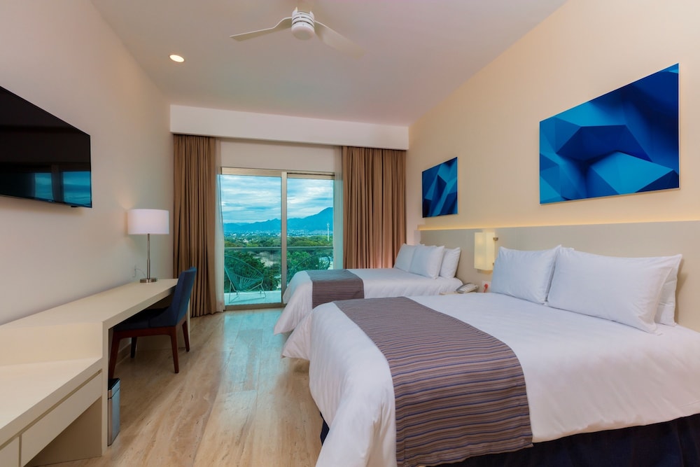 Krystal Vallarta 22/69