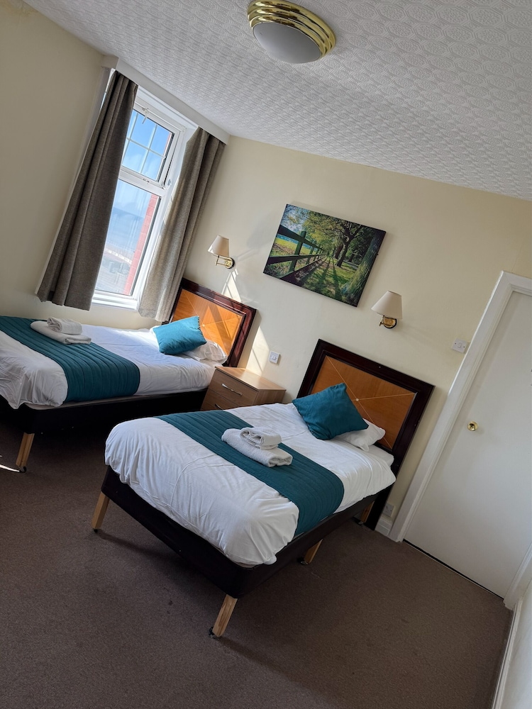 Savoy Hotel Blackpool 23/65
