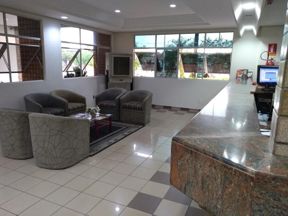 Victoria Plaza 36/52