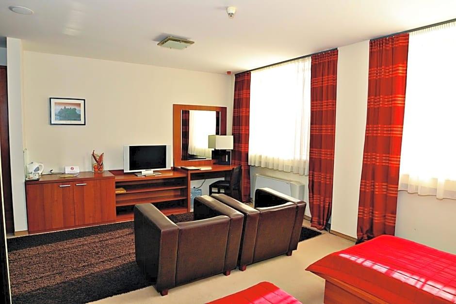 Aston Business Hotel 35/55
