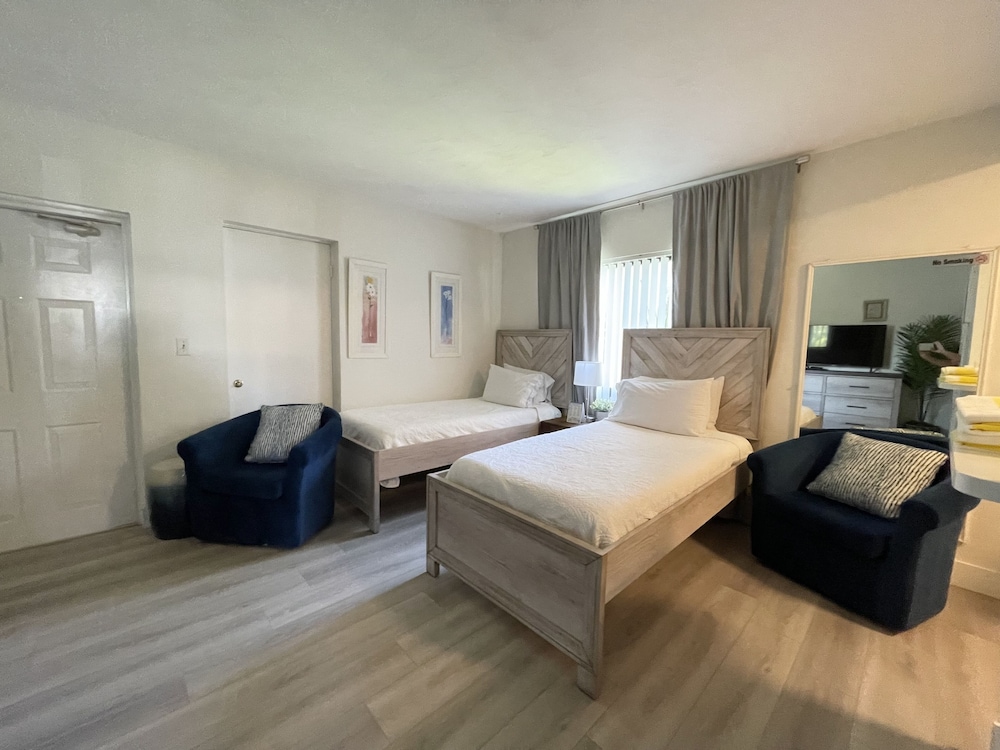 Tropic Isle Beach Resort 14/50