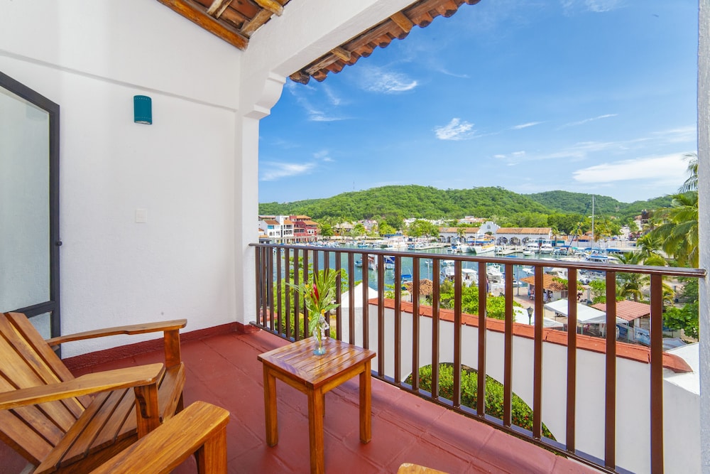 Marina Resort 40/70