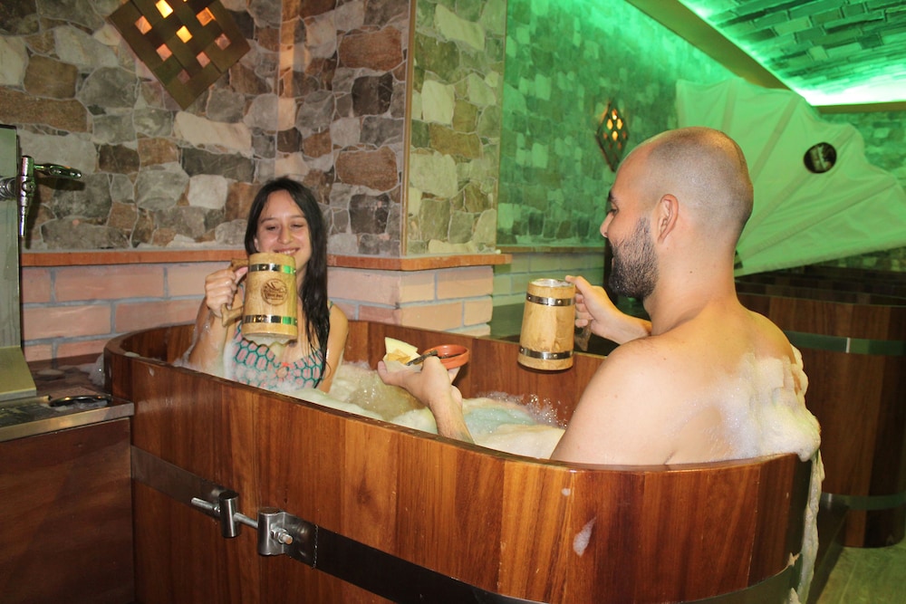 Ohtels Vila Romana 9/66