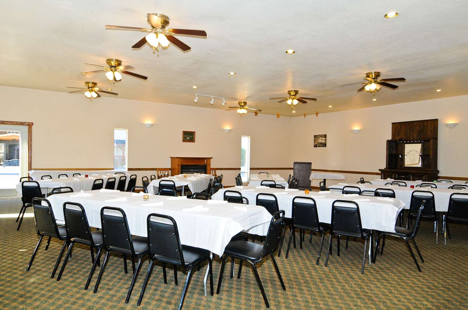 SureStay Plus by Best Western Berkeley Springs 33/38