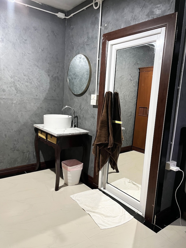 Koh Jum Resort Krabi 50/50