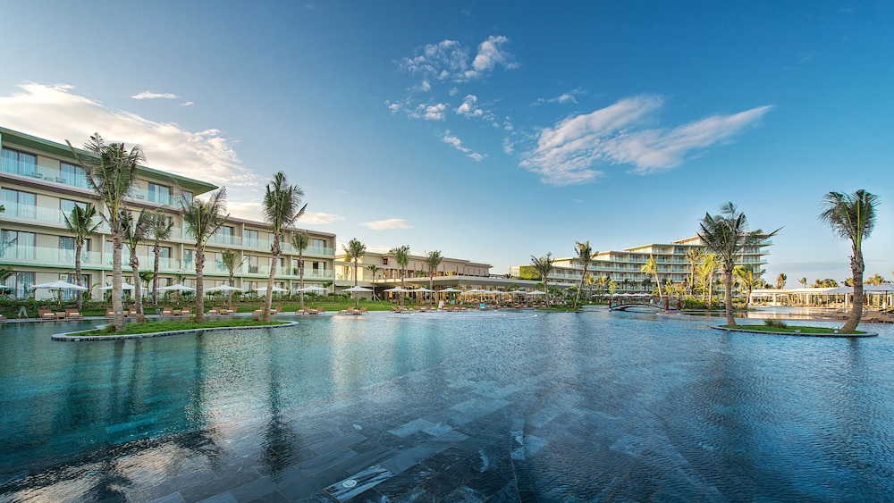 Flc Luxury Hotel Samson 69/69