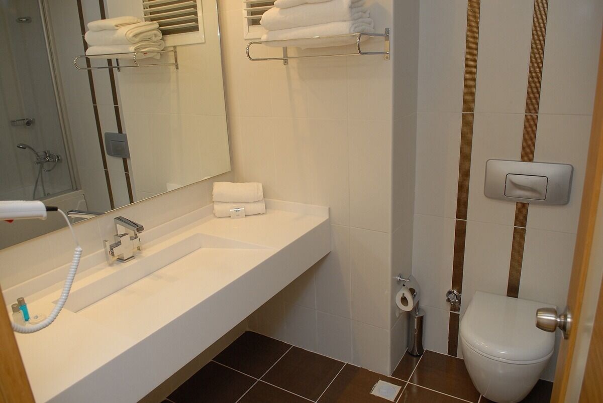DESIGN, STUDIO, SUITE