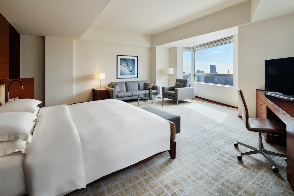 Club, Premium, King Bed