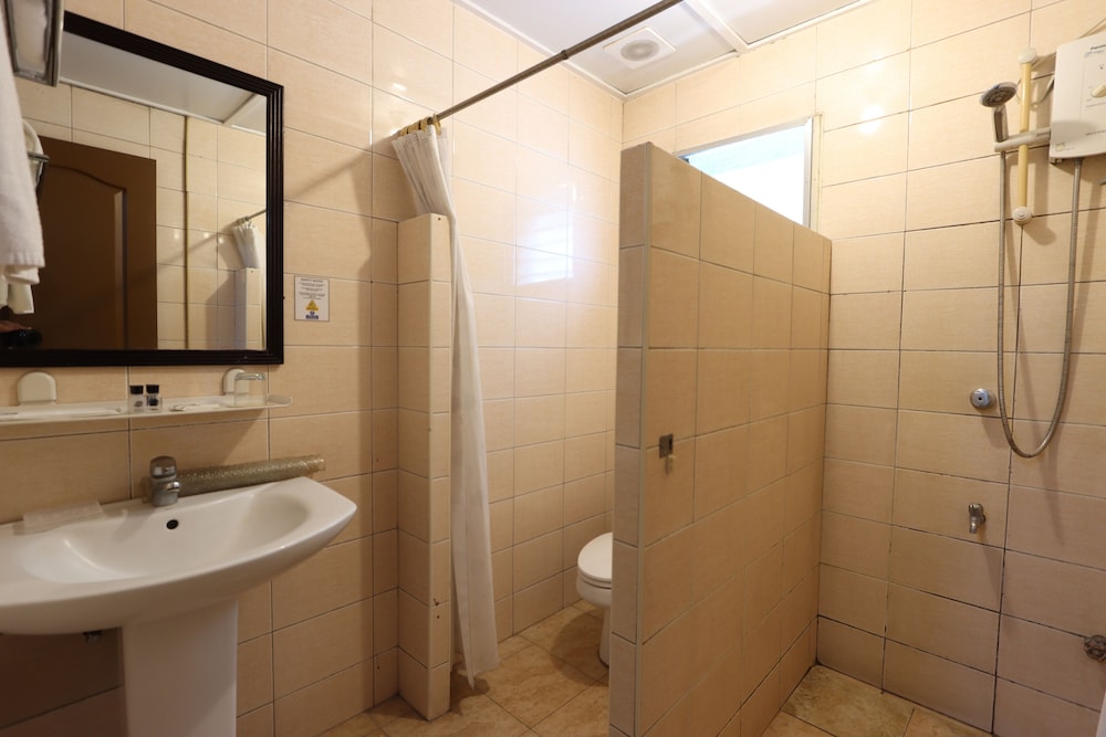 Laguna Technopark Hotel 46/49