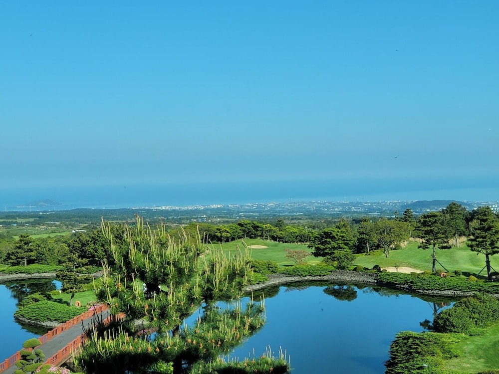 Arden Hill Resort & Golf Club 36/53