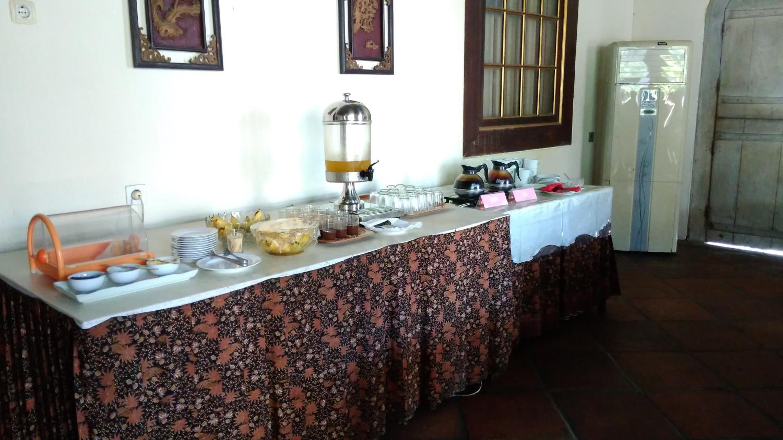 Antika Hotel 49/50