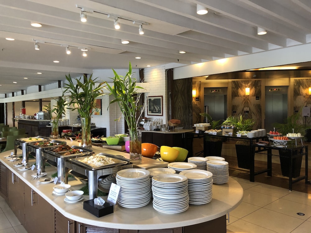 Impiana Hotel Ipoh 54/70