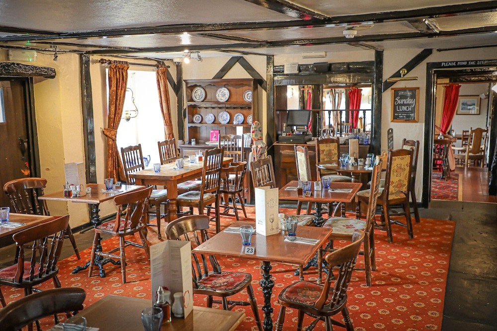 Queens Head Inn 17/28
