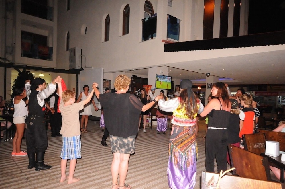 Astoria Life Hotel 8/15