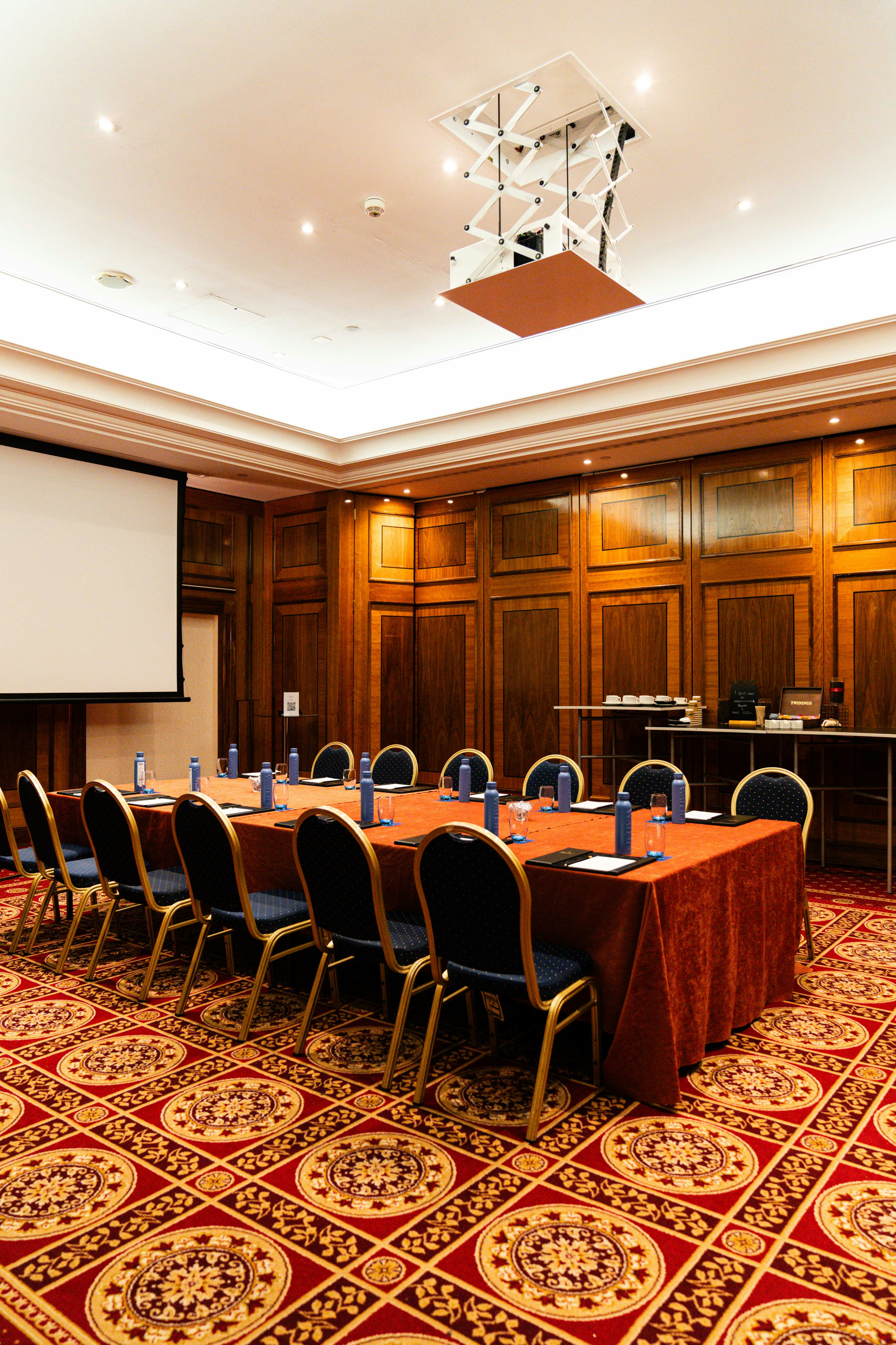 Copthorne Tara Hotel London Kensington 57/65