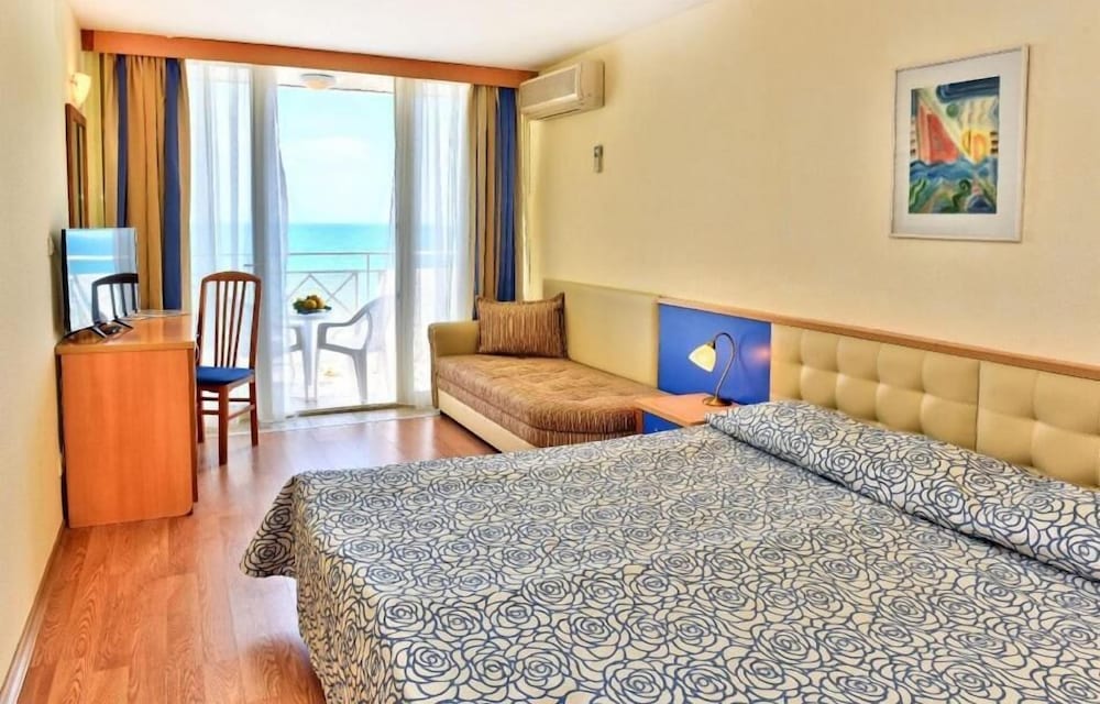 Albena Beach Club 10/50