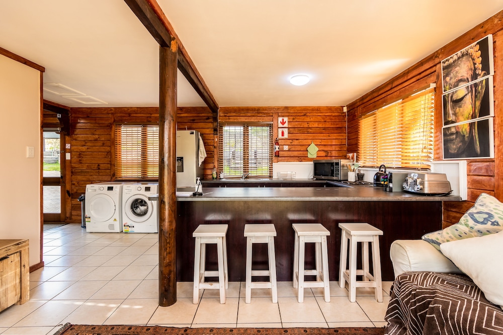 The Log Cabin 9/50