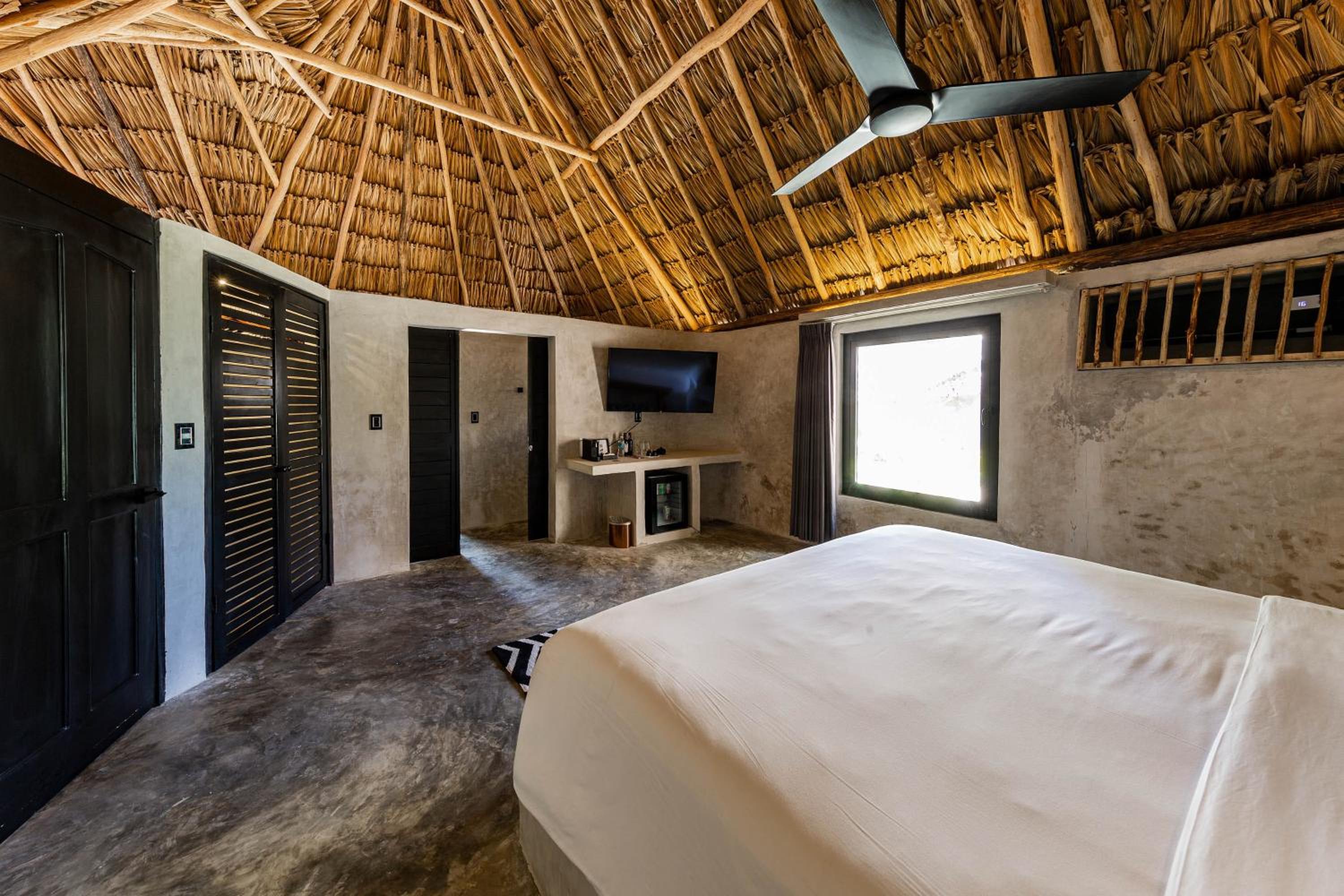 Suite, Garden View