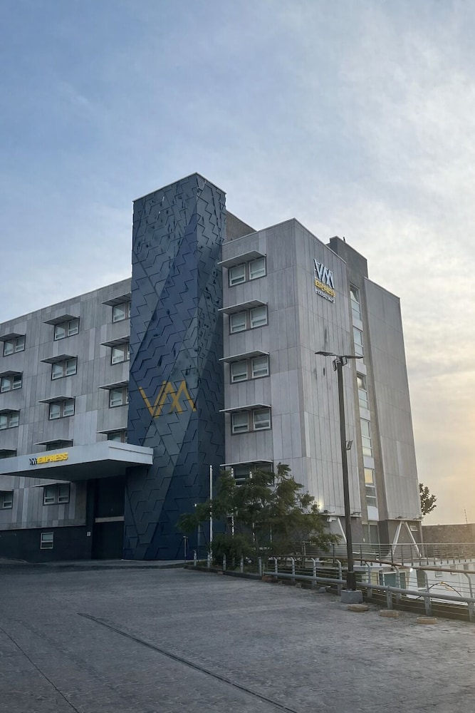 Hotel VM Express Queretaro 9/47