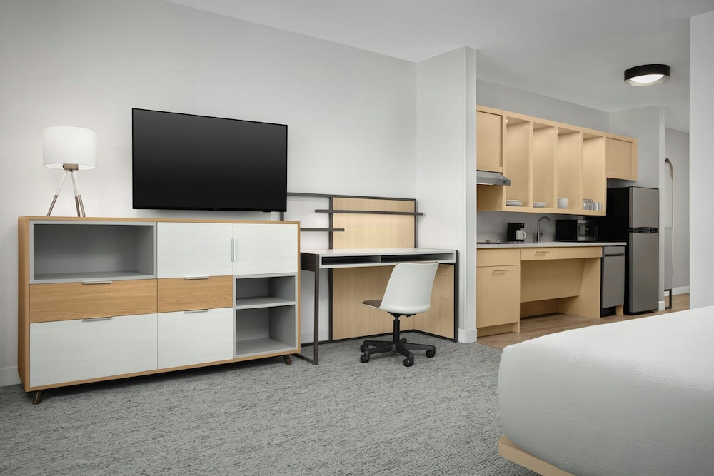 TownePlace Suites by Marriott Jacksonville Mayport 36/50
