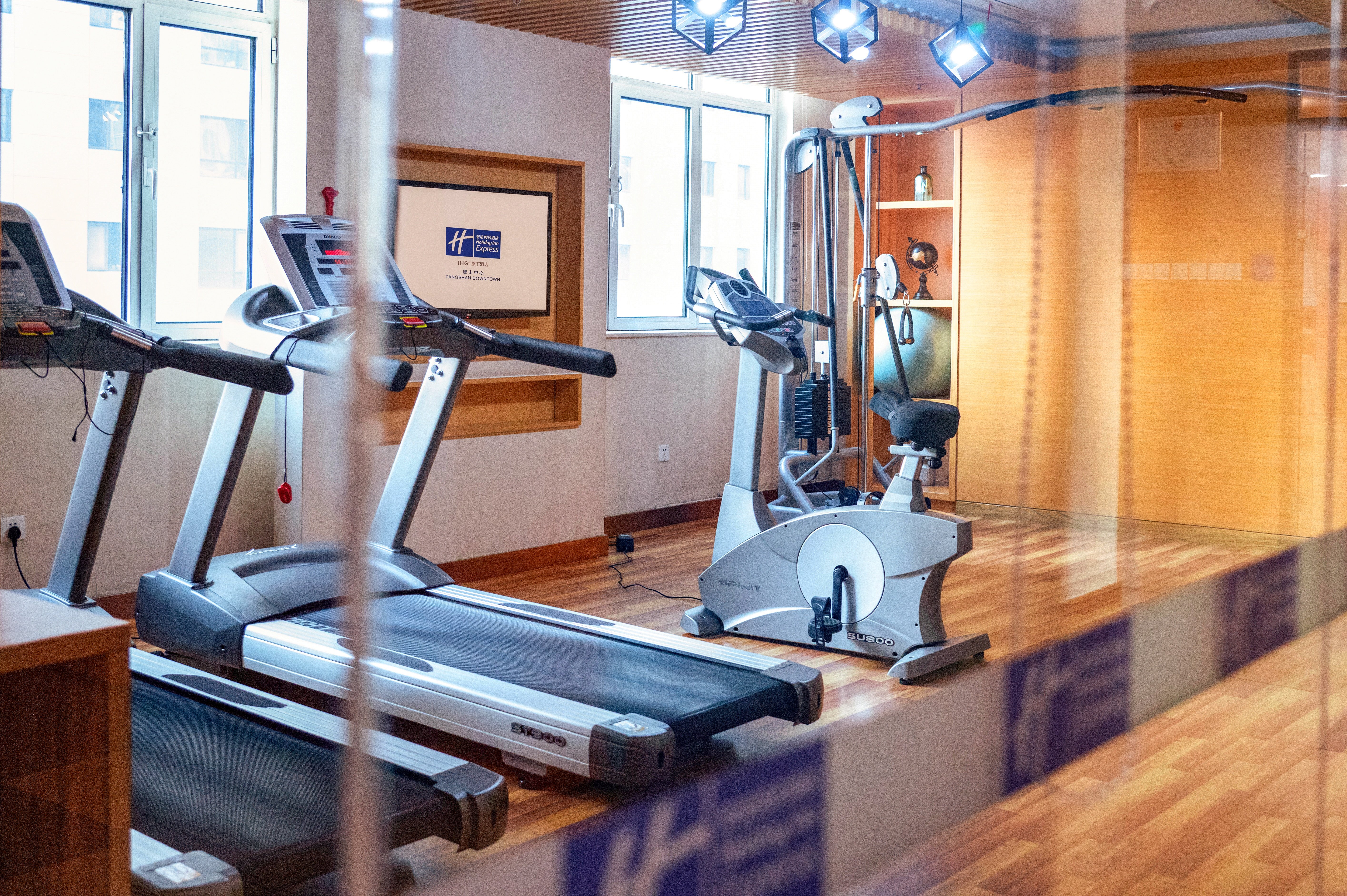 HOLIDAY INN EXPRESS TANGSHAN DOWNTOWN 19/35