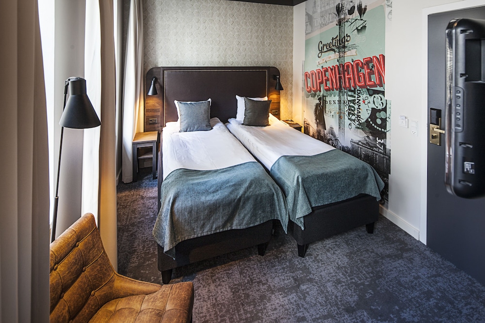 Hotel Mayfair 31/67