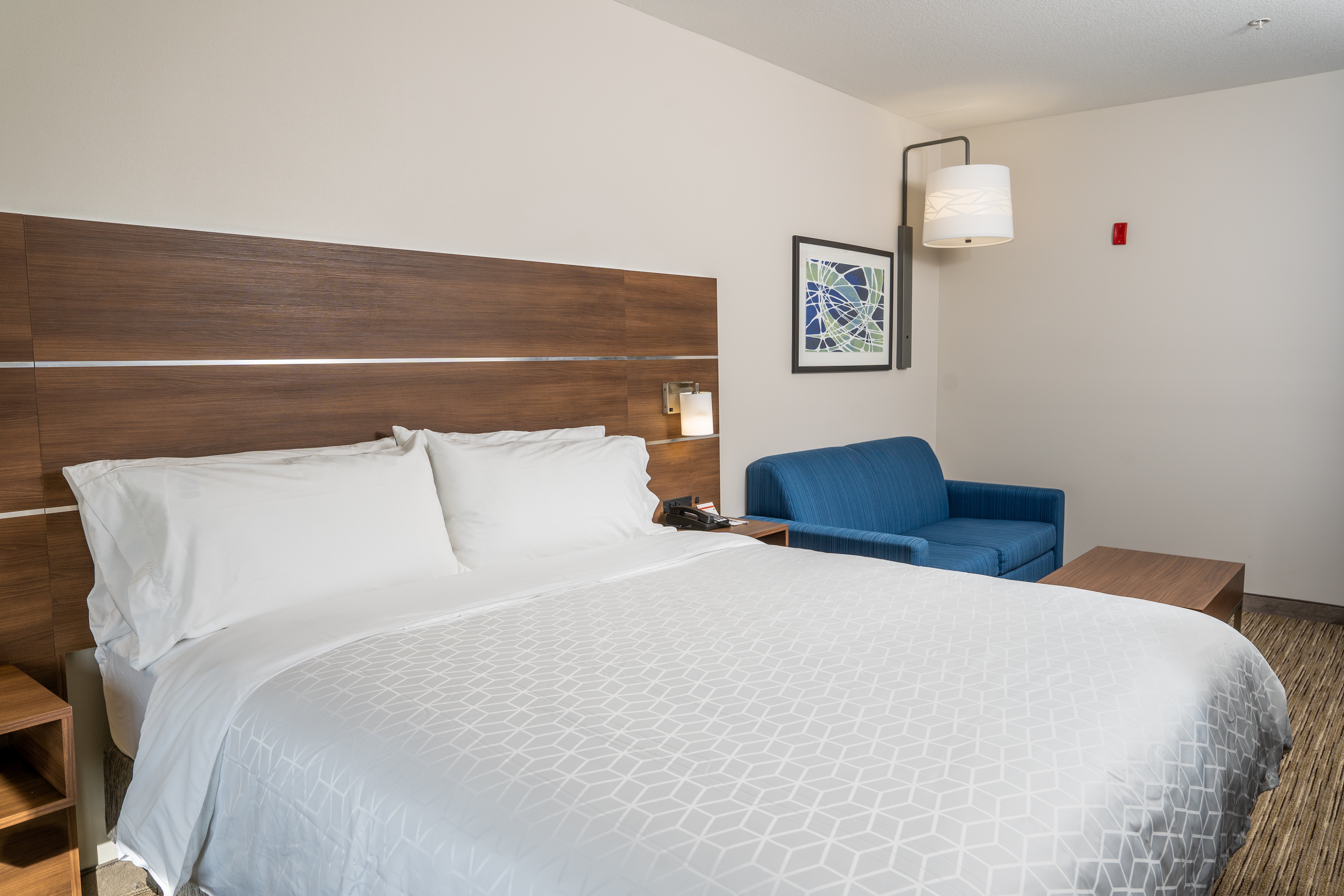 Standard, King Bed, Sofa, Top Floor