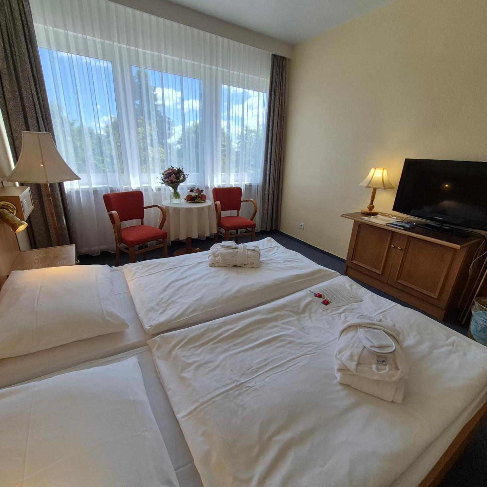 Room, Double Bed