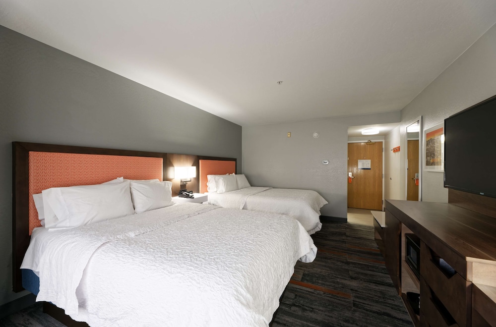 Hampton Inn & Suites Goodyear 16/69