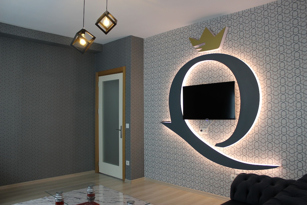 Quars Suite 7/50